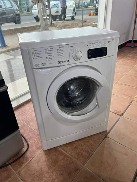 A picture of Washing machine Kilo 7 Inafua na kukausha