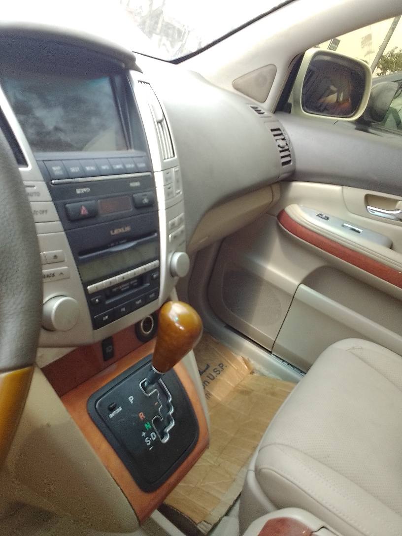 A picture of Rx 330 tokunbo not registered last year entry nothing to