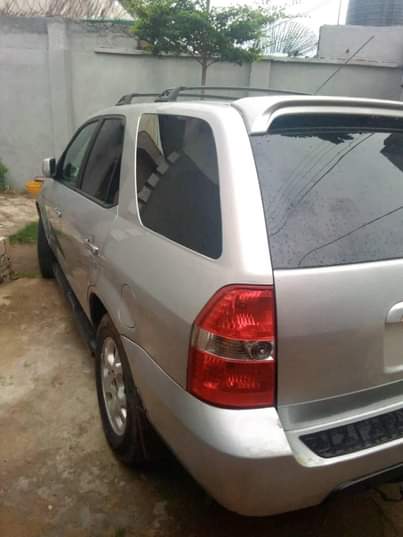 A picture of highlightAcura MDX nothing to fix Everything working buy and drive