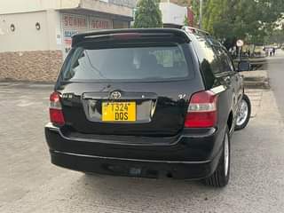 A picture of Toyota kluger