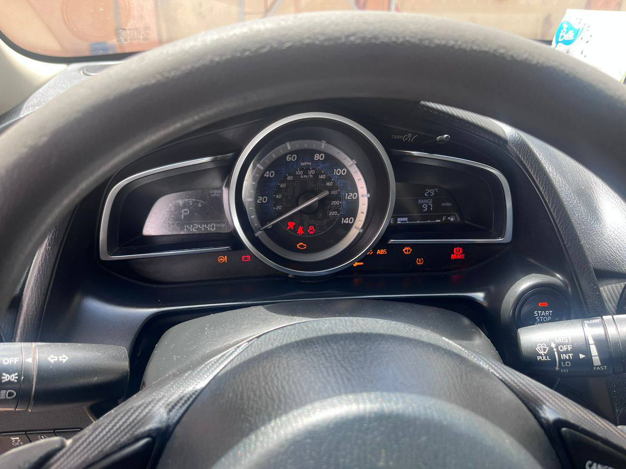 A picture of Toyota Yaris 2017
