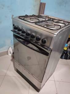 A picture of Very strong gas with oven for sale
