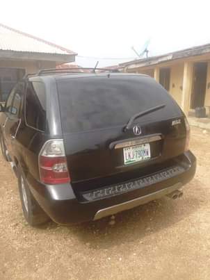 A picture of 2005 Acura MDX