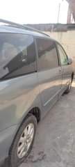 A picture of 2005 Toyota Sienna XLE 16 months 9ja used Full option
