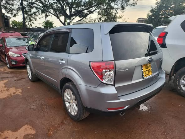 A picture of Subaru Forester 27m