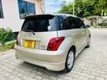 A picture of TOYOTA IST DLG