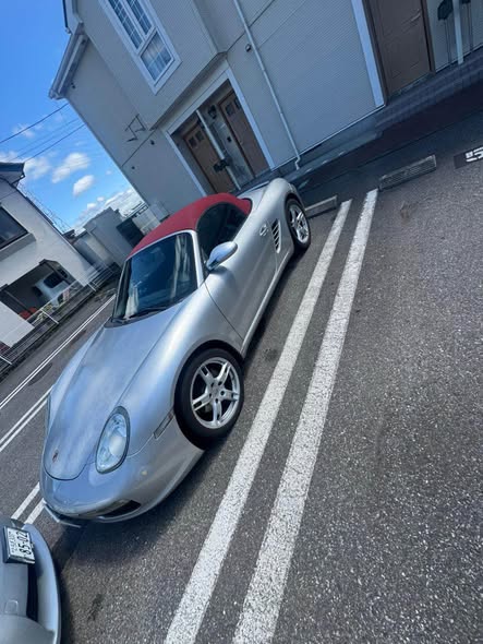 A picture of 2007 Porsche Boxster 6 Speed Manual Convertible