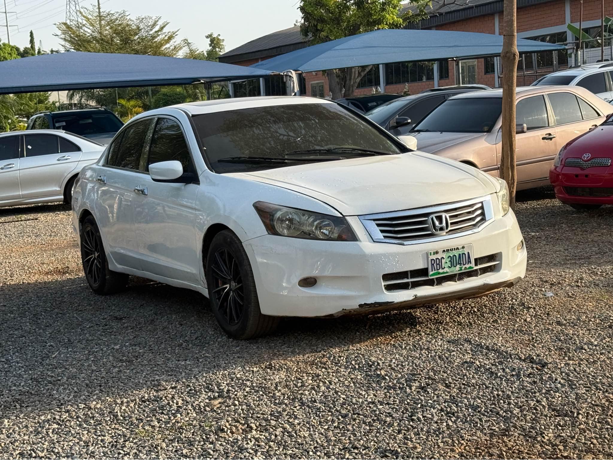 A picture of Honda accord 2009 model