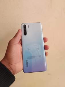 A picture of Oppo F15 128GB Rom 8GB Ram