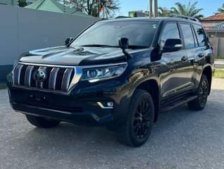 A picture of 2021 TOYOTA LANDCRUISER PRADO TX L