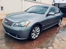 A picture of Brand Infiniti Model M35 Year 2008 AC cooling 1st body