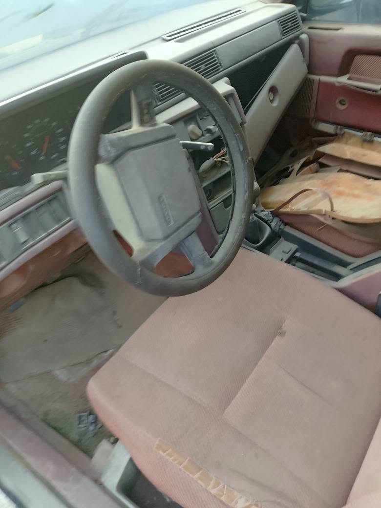 A picture of Volvo 740