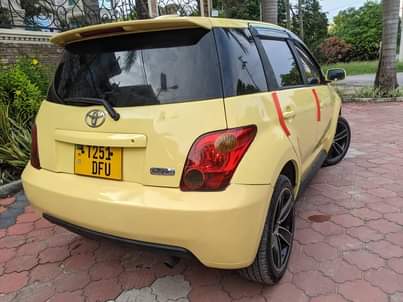 A picture of TOYOTA IST BEI MILIONI 9 8