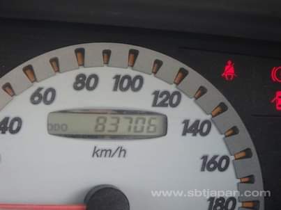 A picture of 2003 TOYOTA NOAH