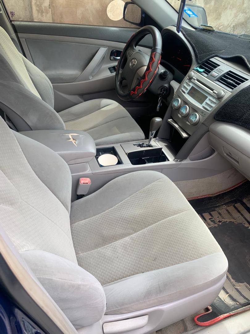 A picture of Toyota camry 2008 V6 07036218235