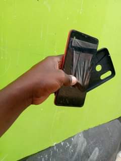 A picture of Samsung a20s Storage 32gb Bei 190k Loc dar es salaam