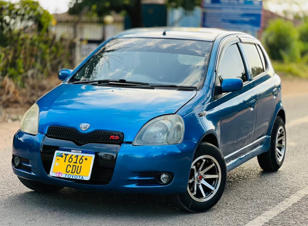A picture of toyota vitz