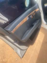 A picture of Bez E350 4matic 2009 first body first owner everything working