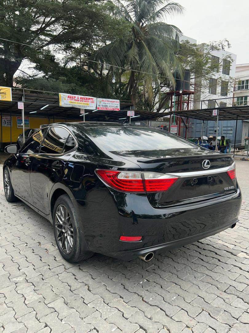 A picture of Few months registered Lexus es350 2016 2017
