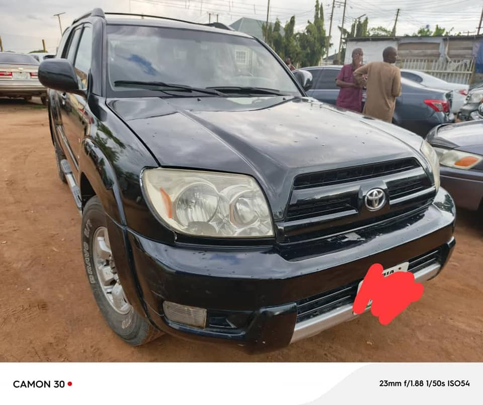 A picture of Toyota 4runner