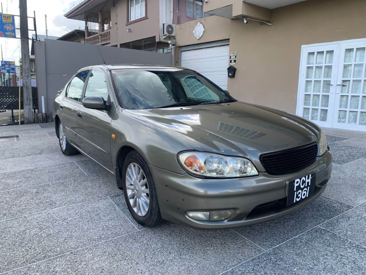 nissan cefiro