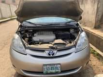 A picture of Toyota Sienna