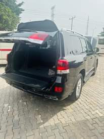 A picture of Toyota Landcruiser VXR 2020