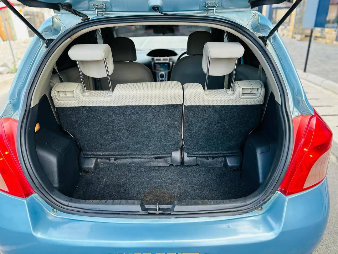 A picture of Toyota Vitz new model