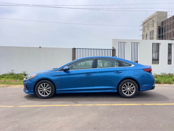 A picture of FOREIGN USED 2018 HYUNDAI SONATA 13 500 000 08175232309
