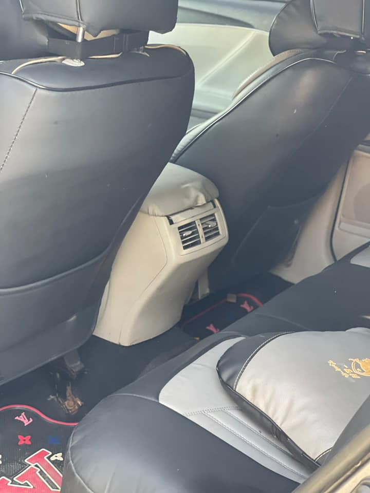 A picture of 2011 TOYOTA VENZA TOKS STANDARD.