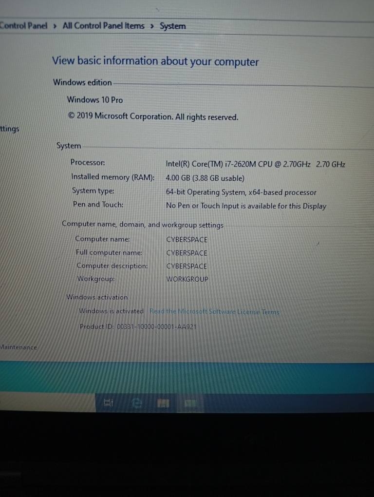 A picture of Dell latitude core i7 3nd gen battery 2 hrs