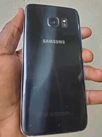 A picture of SAMSUNG GALAXY S7 EDGE. AT 155000.
