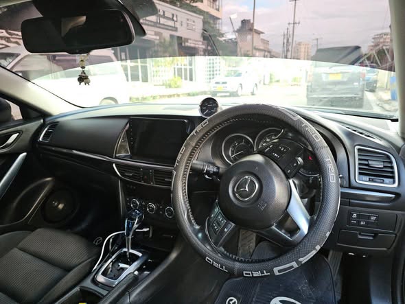 A picture of Mazda atenza