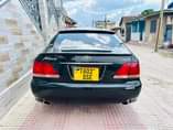 A picture of TOYOTA CROWN ATHERET
