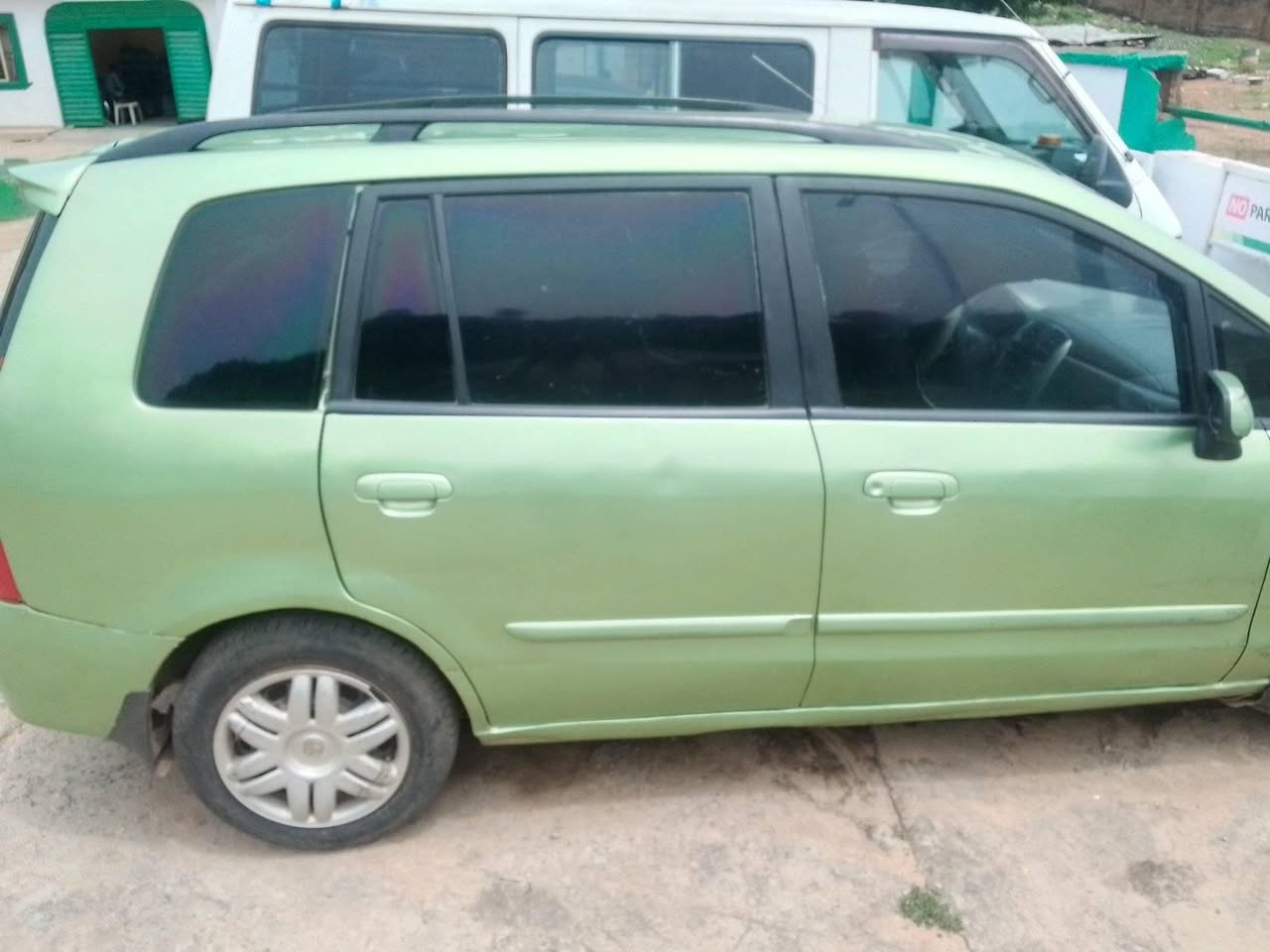 A picture of Mazda premacy