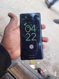 A picture of Google pixel 6 pro 128gb used small Dot clean sana