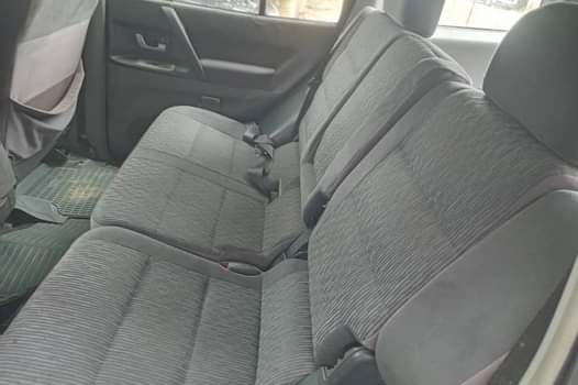 A picture of Clean Pajero Jeep Manual Gear