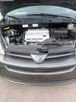 A picture of 08027480606 cal watsap . Toyota Sienna 2005. Engine Gear Legs