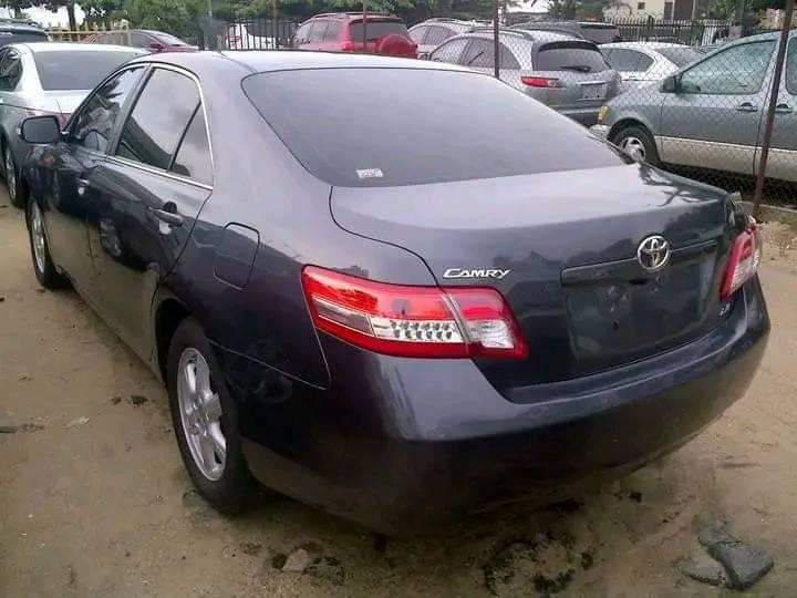 A picture of 2008 Toyota camry se