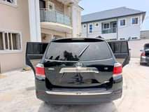 A picture of Direct 2011 Highlander Limited Edition not upgraded clean body baked