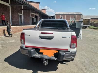 used toyota hilux