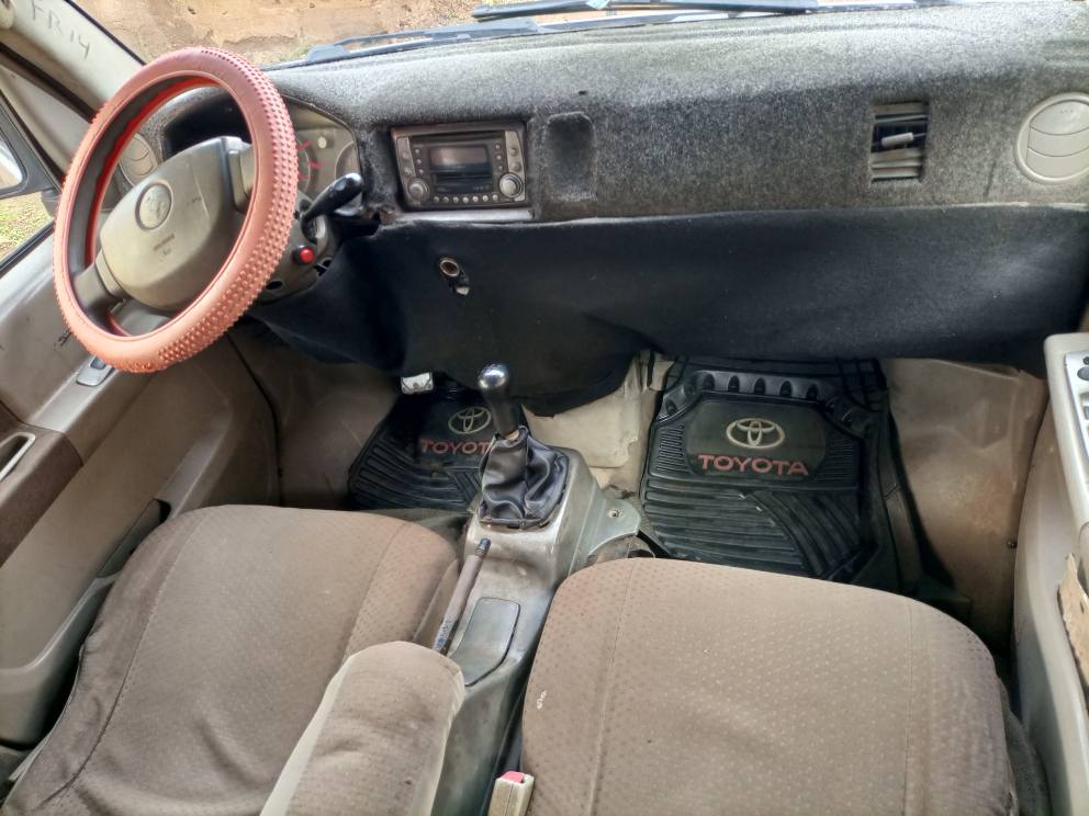A picture of Used Korope Suzuki mini bus 2009