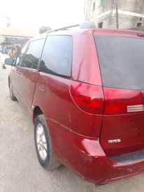 A picture of 2006 Toyota Sienna Normal