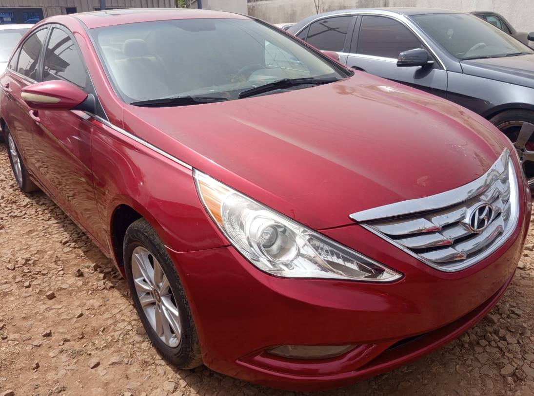 A picture of MINT NIGERIAN USED Mint HYUNDAI SONATA 2014 Model available for