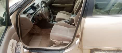 A picture of 2 2 Drop light for sale Fist body First body