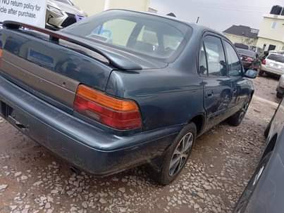 A picture of 1999 Toyota Corolla