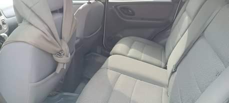 A picture of  Another DISTRESS BANGER Ford ESCAPE 2005 SUV.. 2005 V6