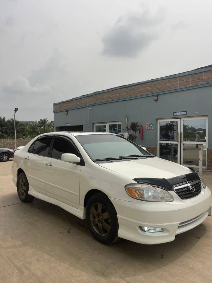 A picture of Toyota Corolla 2005model