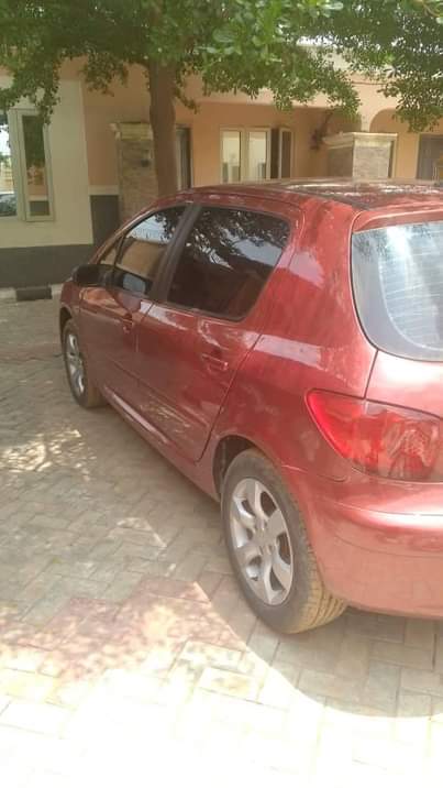 A picture of Distress sale Peugeot 307 automatic in good condition Engine and