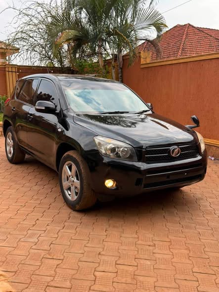 A picture of TOYOTA RAV4